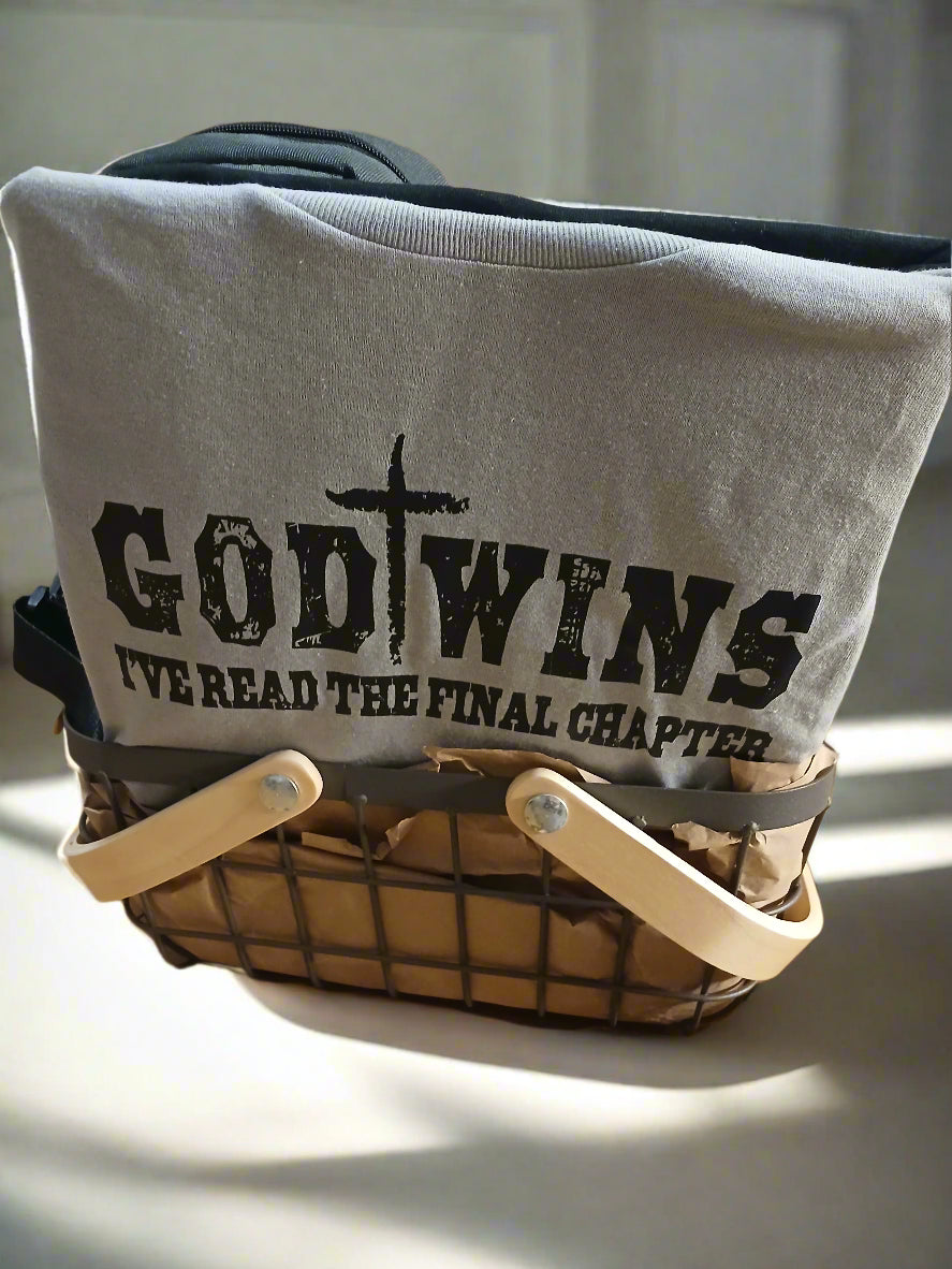 Gray bag with 'Gonows' text on a wooden surface